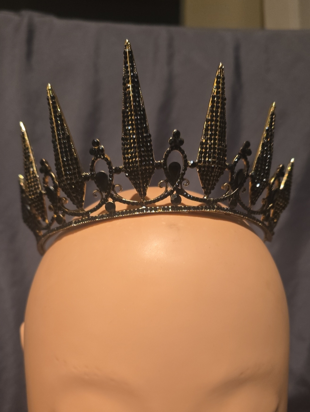 SWEETV Black Gothic Queen Crown featuring black crystals and spike